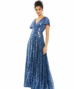 Mac Duggal Sequined Gown With Brooch Detail