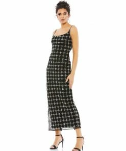 Mac Duggal Geometric Beaded Scoop Neck Embellished Cocktail Dress