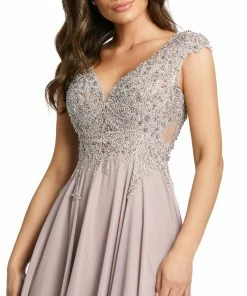 Mac Duggal Appliqued Cap Sleeve Bodice Flowy Gown