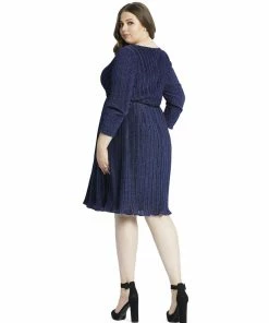 Mac Duggal Mother Of The Bride + Groom Dresses Shimmering Faux Wrap Cocktail Dress (Plus)