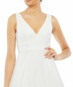 Ieena For Mac Duggal White Layered Tulle Chiffon Ball Gown