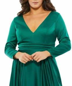 Mac Duggal Classic Satin Long Sleeve Evening Gown (Plus)