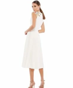 Ieena For Mac Duggal Plunging Floral Accented Cap Sleeve Cocktail Dress