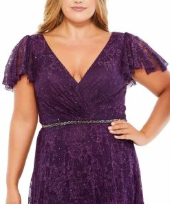 Mac Duggal Mother Of The Bride + Groom Dresses Embellished Flutter Sleeve Evening Gown (Plus)