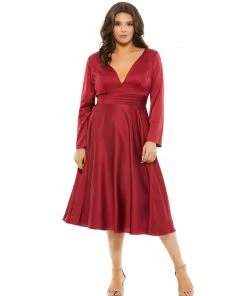 Mac Duggal Satin Long Sleeve Sweetheart Flowy Midi Dress (Plus)